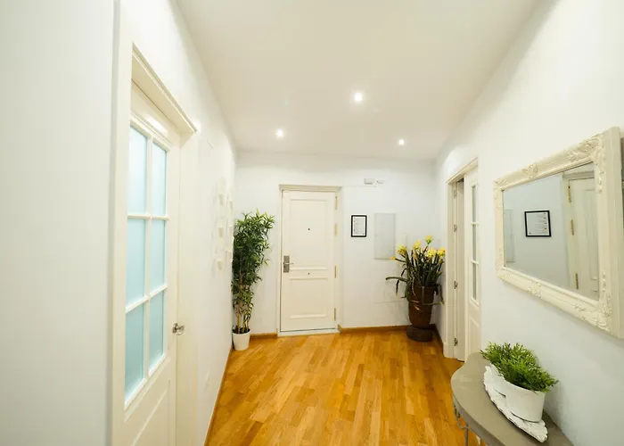 Amplio Apto Centro Vistas Torneria Fjhomefj